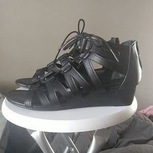 Brash sandles size 9